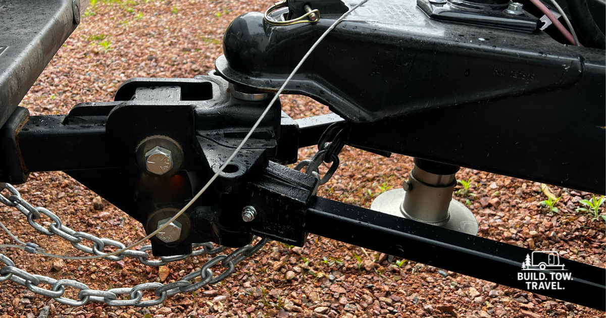 How to Handle Trailer Sway While Towing