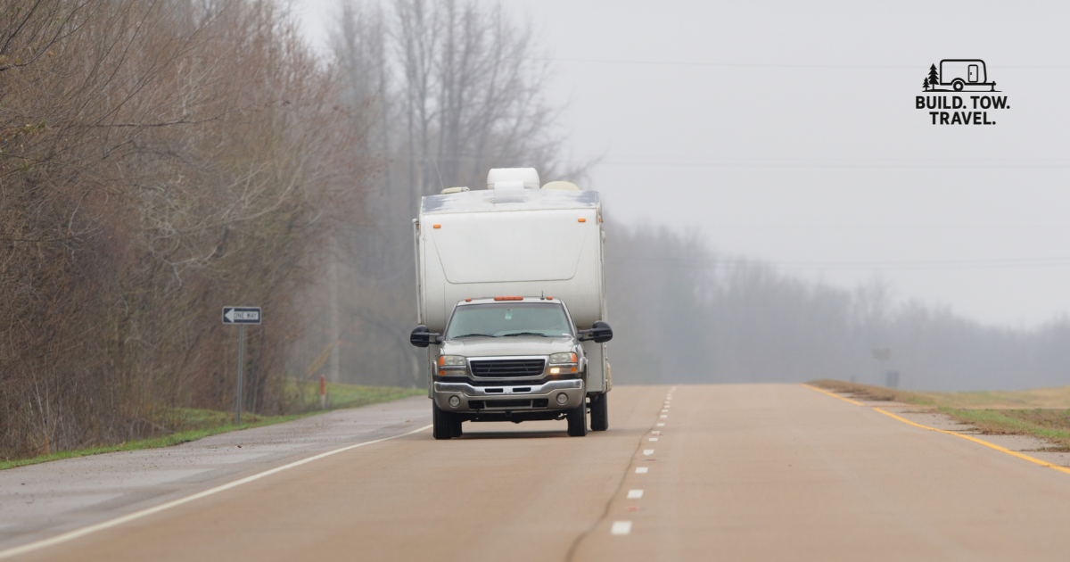 How to Tow a Trailer in Windy Conditions